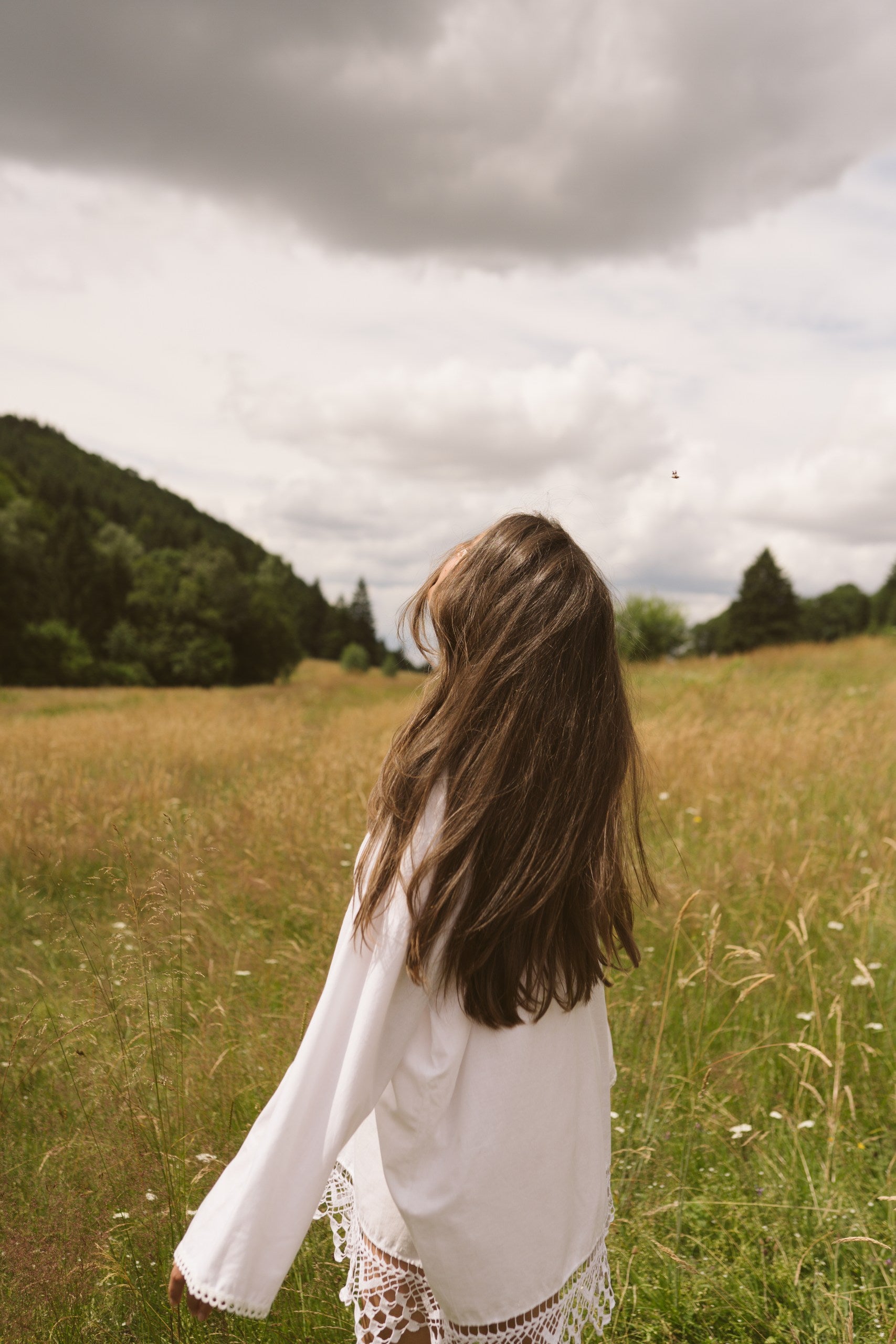 Mara ivory dress with long sleeve